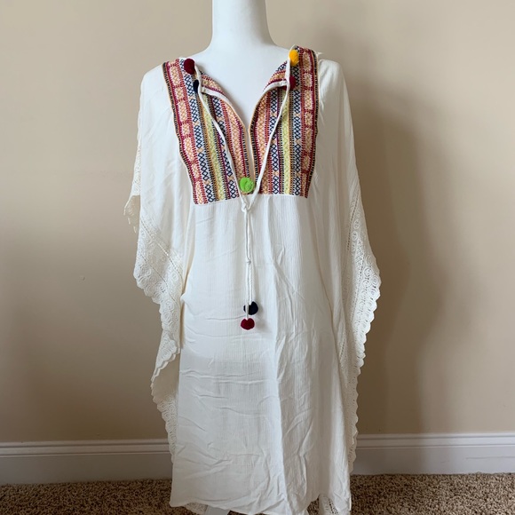Anthropologie Tops - Postmark by Anthropologie embroidered tunic 50